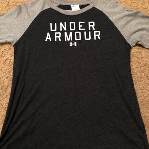 Women’s Large Under Armour heat gear cotton shirt